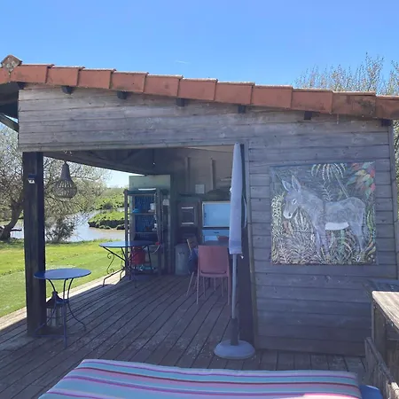 Летний дом Au Coeur Du Marais Breton