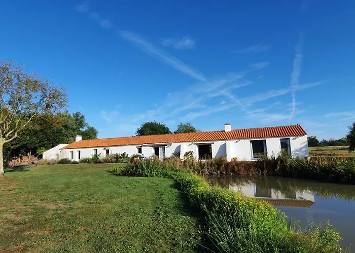 Au Coeur Du Marais Breton Casa rural